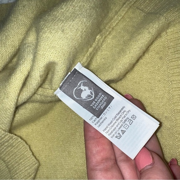 J. Crew 100% Cashmere size XL Extra Large Short Sleeve Top Yellow Green - Picture 4 of 5